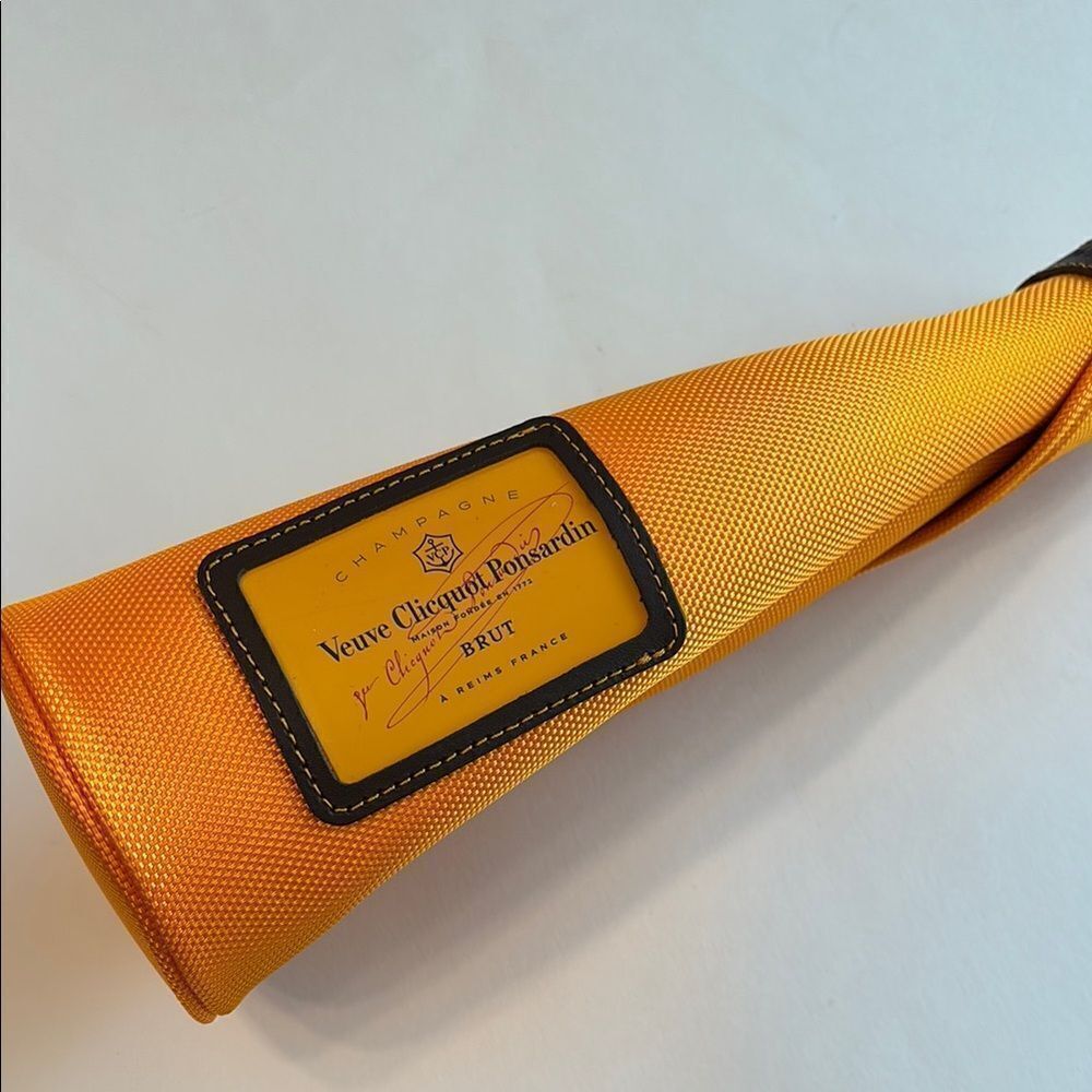 Veuve Clicquot Brut Champagne Orange Insulated Jacket NEW